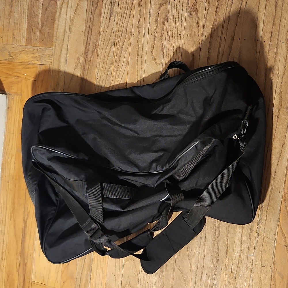 Nike Black Men's Large Basketball Sports Bag - Picture 6 of 11